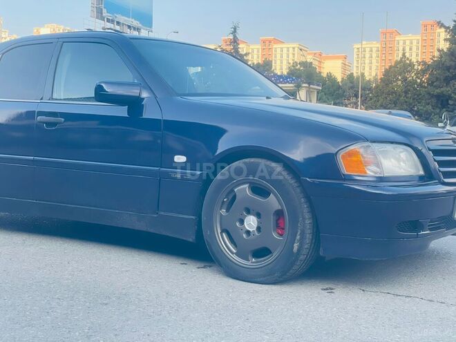 Mercedes C 220 d 2000, 267,000 km - 2.2 л - Bakı