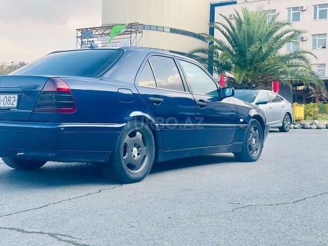 Mercedes C 220 d 2000, 267,000 km - 2.2 л - Bakı