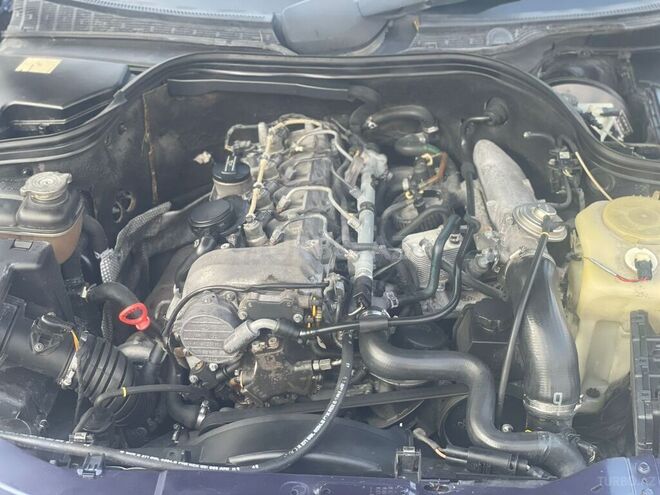 Mercedes C 220 d 2000, 267,000 km - 2.2 л - Bakı