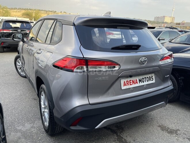 Toyota Corolla Cross-6