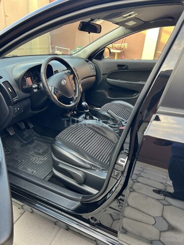 Hyundai i30 2011, 253,805 km - 1.6 л - Bakı