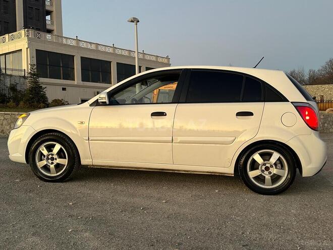 Kia Rio 2011, 222,000 km - 1.4 l - Şamaxı