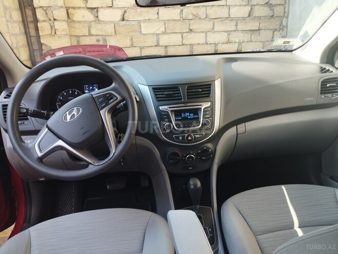 Hyundai Accent 2015, 59,897 km - 1.6 l - 