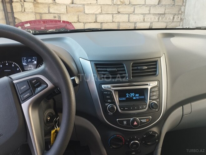 Hyundai Accent 2015, 59,897 km - 1.6 l - 