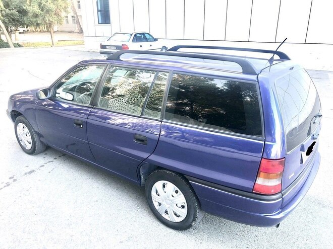 Opel Astra 1996, 345,000 km - 1.6 l - Mingəçevir