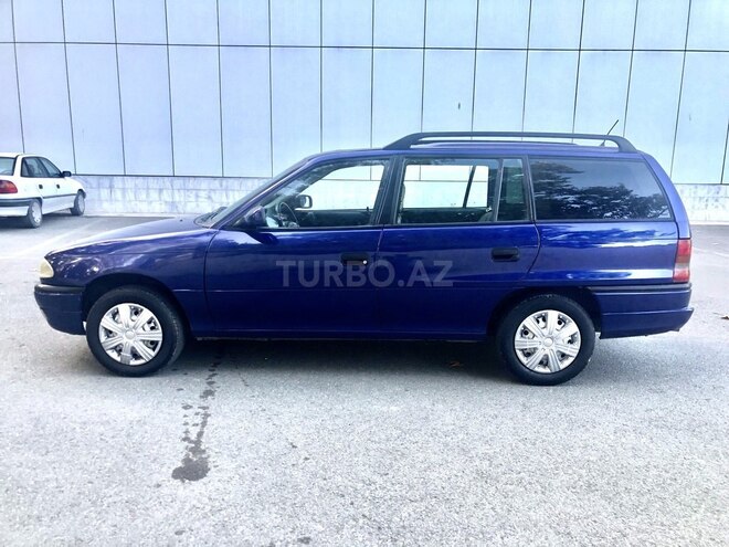 Opel Astra 1996, 345,000 km - 1.6 l - Mingəçevir