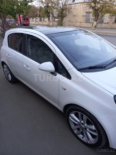 Opel Corsa 2014, 255,000 km - 1.4 l - Gəncə