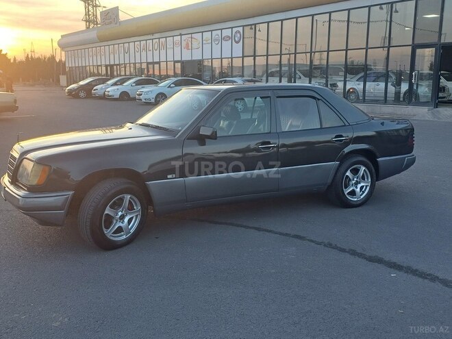 Mercedes E 250 1994, 292,679 km - 2.5 l - Sumqayıt