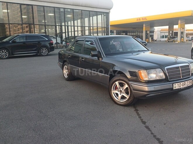 Mercedes E 250 1994, 292,679 km - 2.5 l - Sumqayıt