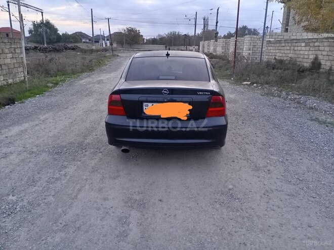 Opel Vectra 1996, 241,500 km - 2.0 l - Xudat