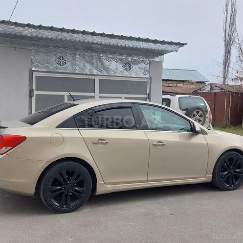 Chevrolet Cruze 2011, 257,000 km - 1.4 l - İsmayıllı