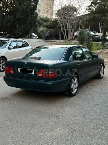 Mercedes E 230 1996, 450,000 km - 2.3 л - Bakı