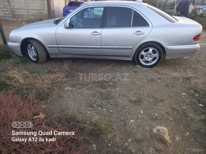 Mercedes E 220 d 2000, 580,788 km - 2.2 l - Bakı