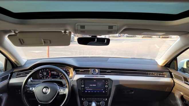 Volkswagen Passat 2017, 132,000 km - 1.8 l - Bakı