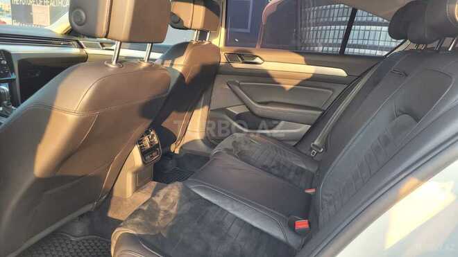 Volkswagen Passat 2017, 132,000 km - 1.8 l - Bakı