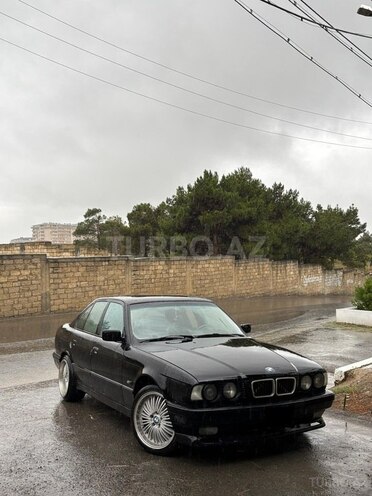BMW 528 1993, 228,000 km - 2.8 л - Bakı