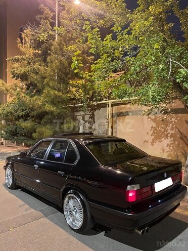 BMW 528 1993, 228,000 km - 2.8 л - Bakı