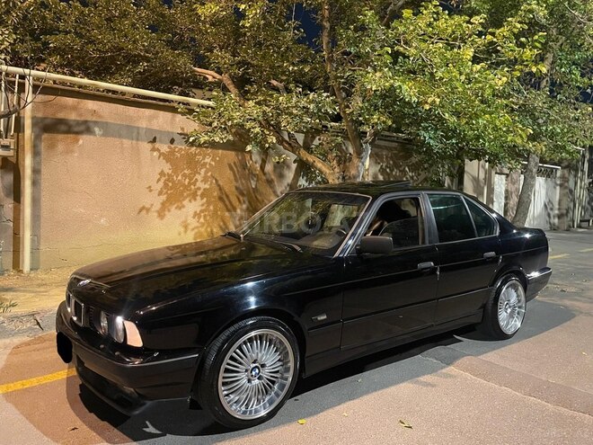 BMW 528 1993, 228,000 km - 2.8 л - Bakı