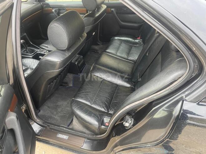 BMW 528 1993, 228,000 km - 2.8 л - Bakı