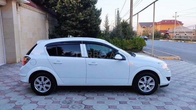 Opel Astra 2009, 249,112 km - 1.4 l - Sumqayıt