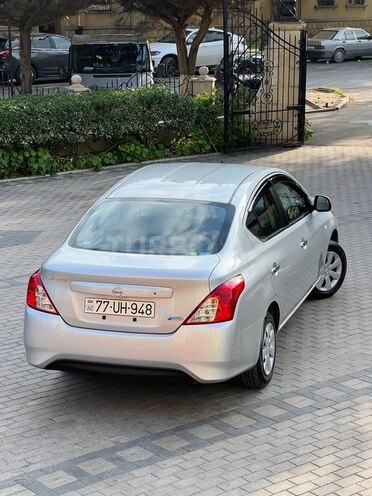 Nissan Sunny 2015, 52,000 km - 1.8 l - Bakı