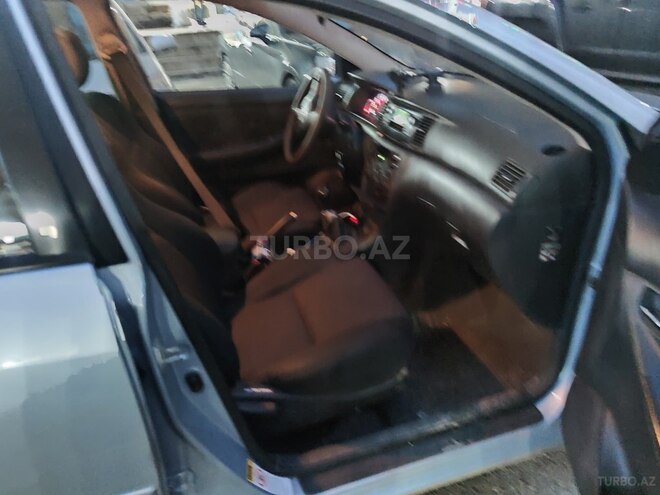 Toyota Corolla 2006, 303,880 km - 1.4 l - Bakı