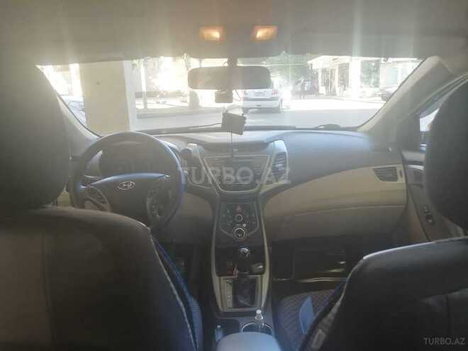 Hyundai Elantra 2015, 240,000 km - 1.8 l - Bakı
