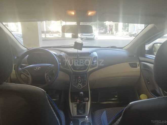 Hyundai Elantra 2015, 240,000 km - 1.8 l - Bakı