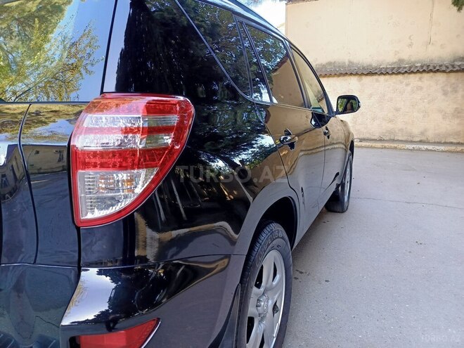 Toyota RAV4 2011, 182,000 km - 2.0 l - Sumqayıt