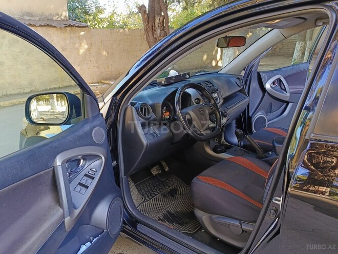 Toyota RAV4 2011, 182,000 km - 2.0 l - Sumqayıt