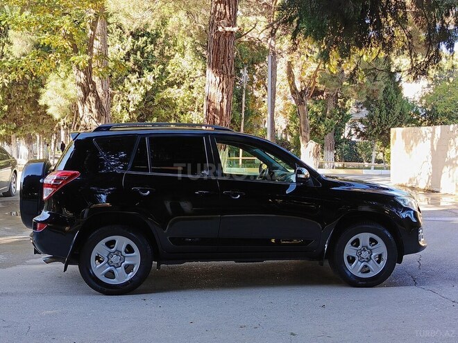 Toyota RAV4 2011, 182,000 km - 2.0 l - Sumqayıt