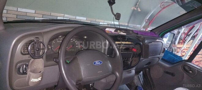 Ford Transit 2005, 435,000 km - 2.4 l - Zaqatala