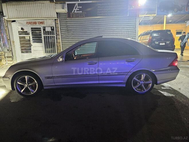 Mercedes C 180 2005, 184,000 km - 1.8 l - Quba