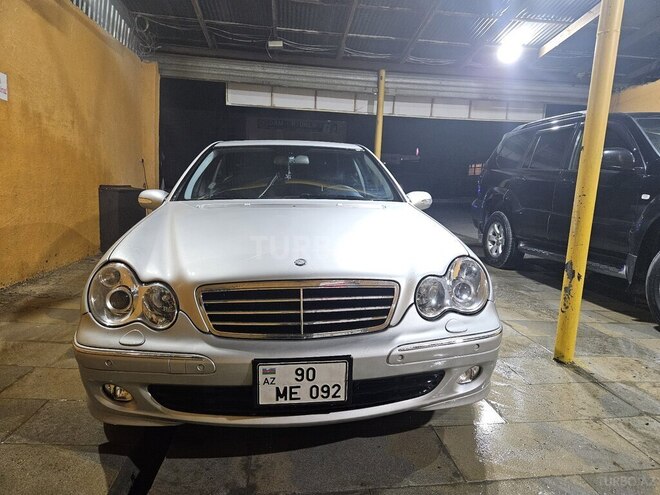 Mercedes C 180 2005, 184,000 km - 1.8 l - Quba