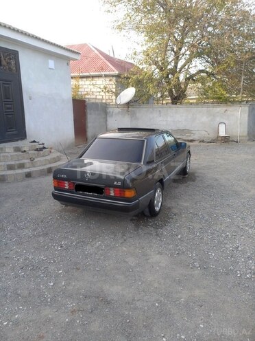 Mercedes 190 1992, 174,500 km - 2.0 l - Bərdə