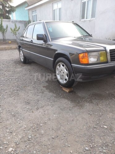 Mercedes 190 1992, 174,500 km - 2.0 l - Bərdə
