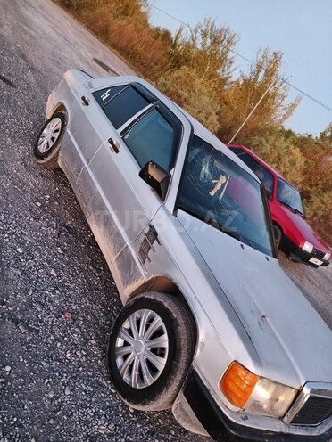 Mercedes 190 1991, 140,000 km - 1.8 l - Göyçay