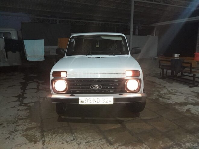 LADA (VAZ) Niva 2018, 188,800 km - 1.7 l - Salyan