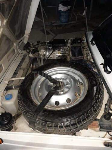 LADA (VAZ) Niva 2018, 188,800 km - 1.7 l - Salyan