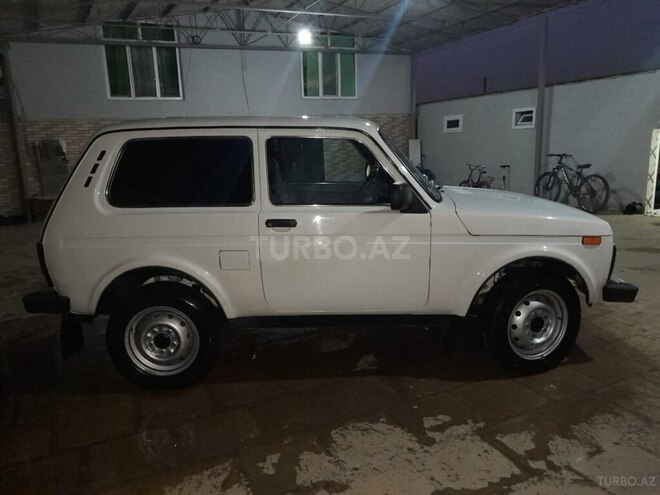LADA (VAZ) Niva 2018, 188,800 km - 1.7 l - Salyan