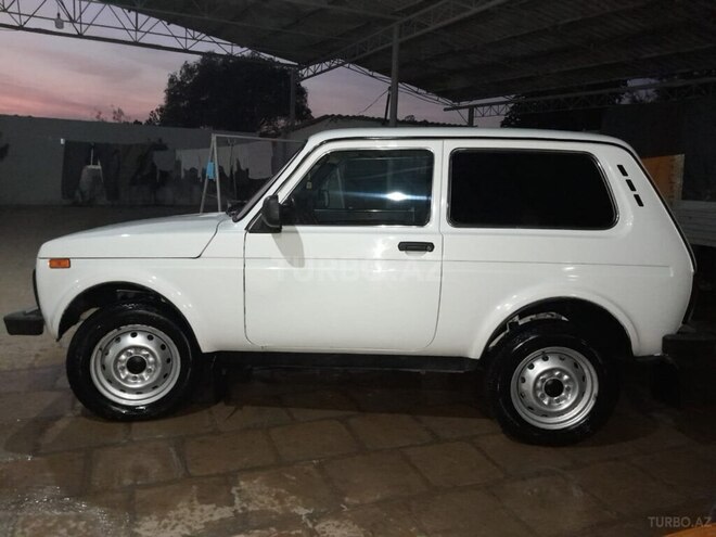 LADA (VAZ) Niva 2018, 188,800 km - 1.7 l - Salyan