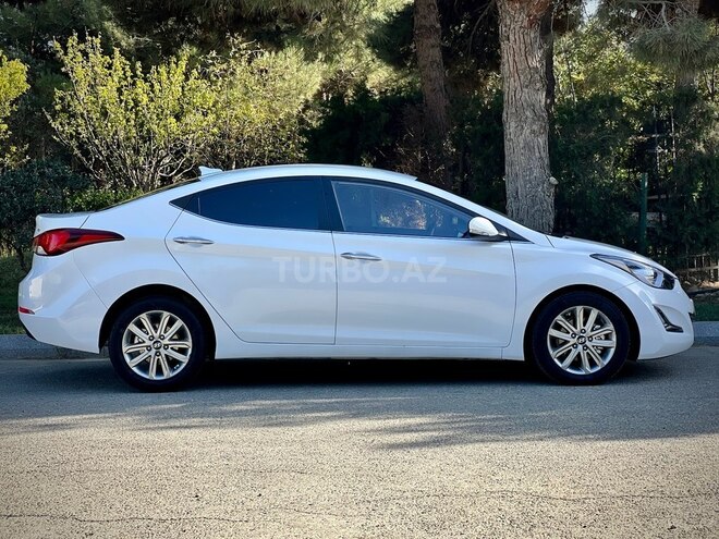 Hyundai Avante 2015, 175,000 km - 1.6 l - Bakı