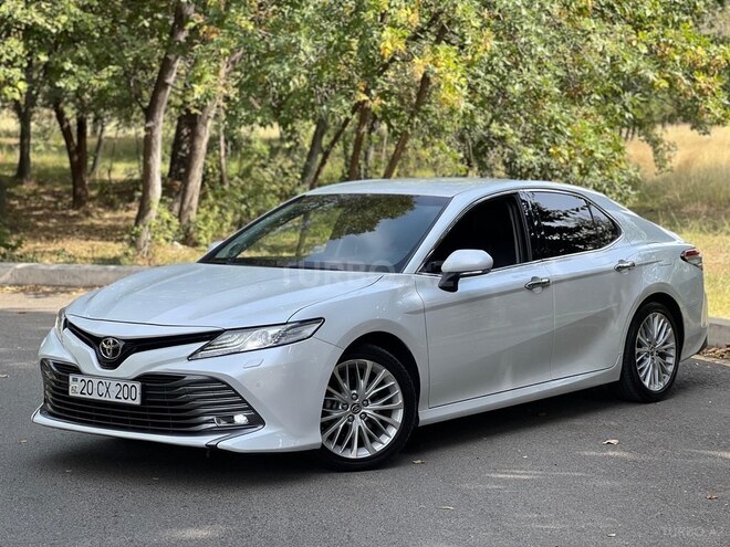 Toyota Camry 2018, 129,000 km - 2.5 л - Gəncə