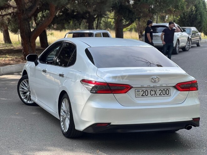 Toyota Camry 2018, 129,000 km - 2.5 л - Gəncə