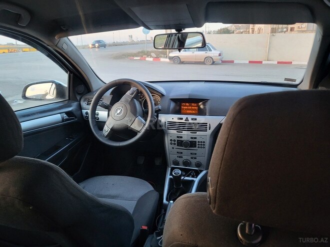 Opel Astra 2009, 259,000 km - 1.3 l - Sabirabad