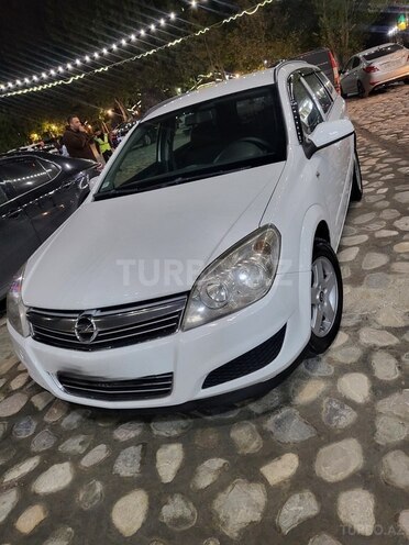 Opel Astra 2009, 259,000 km - 1.3 l - Sabirabad