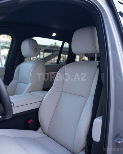 Li Auto L6-13