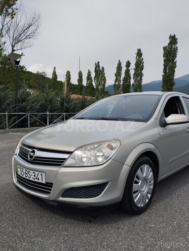 Opel Astra 2007, 283,000 km - 1.4 л - Şəki