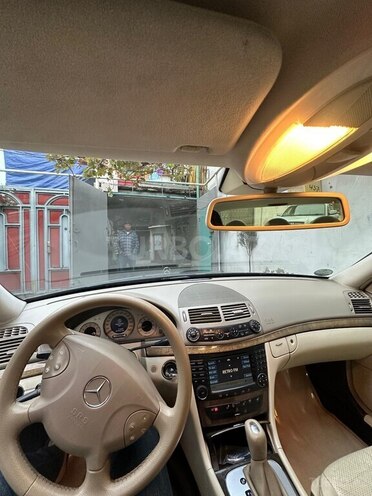 Mercedes E 240 2004, 351,662 km - 2.6 l - Bakı