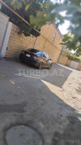 BMW 325 2002, 260,270 km - 2.5 l - Bakı